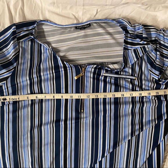 BLOUSE Roz & Ali Blue White Navy Striped V Neck top Short Sleeve Gold zipper CL - Picture 8 of 8